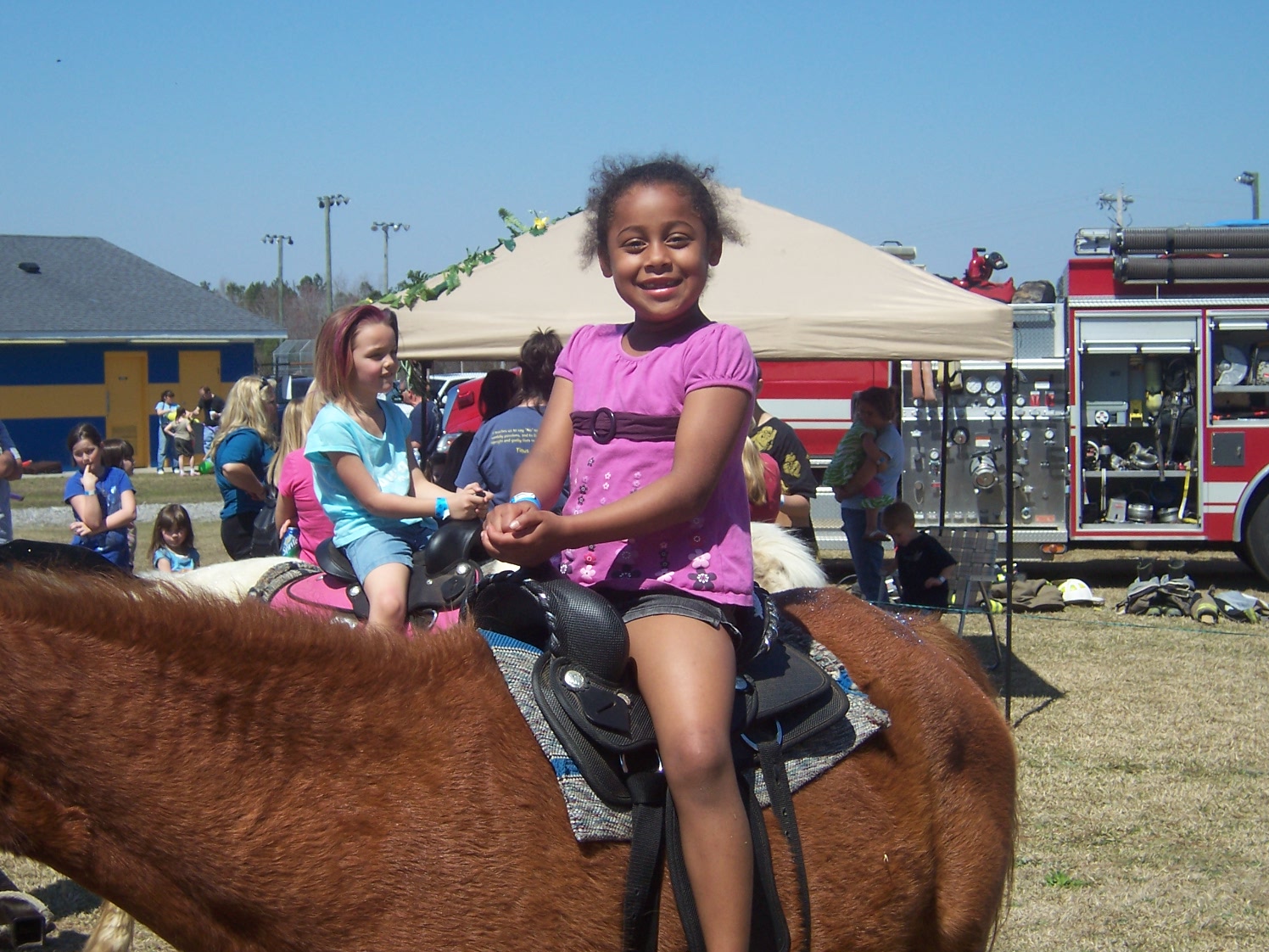 daisy2010/daisyponyride1.JPG